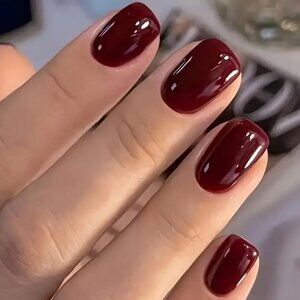 24 Piece Chic, Glossy Burgundy Square Press On Nails